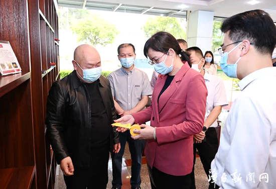 及水处理项目,立龙装配式钢结构生产项目,马桂秋现场察看了安全生产